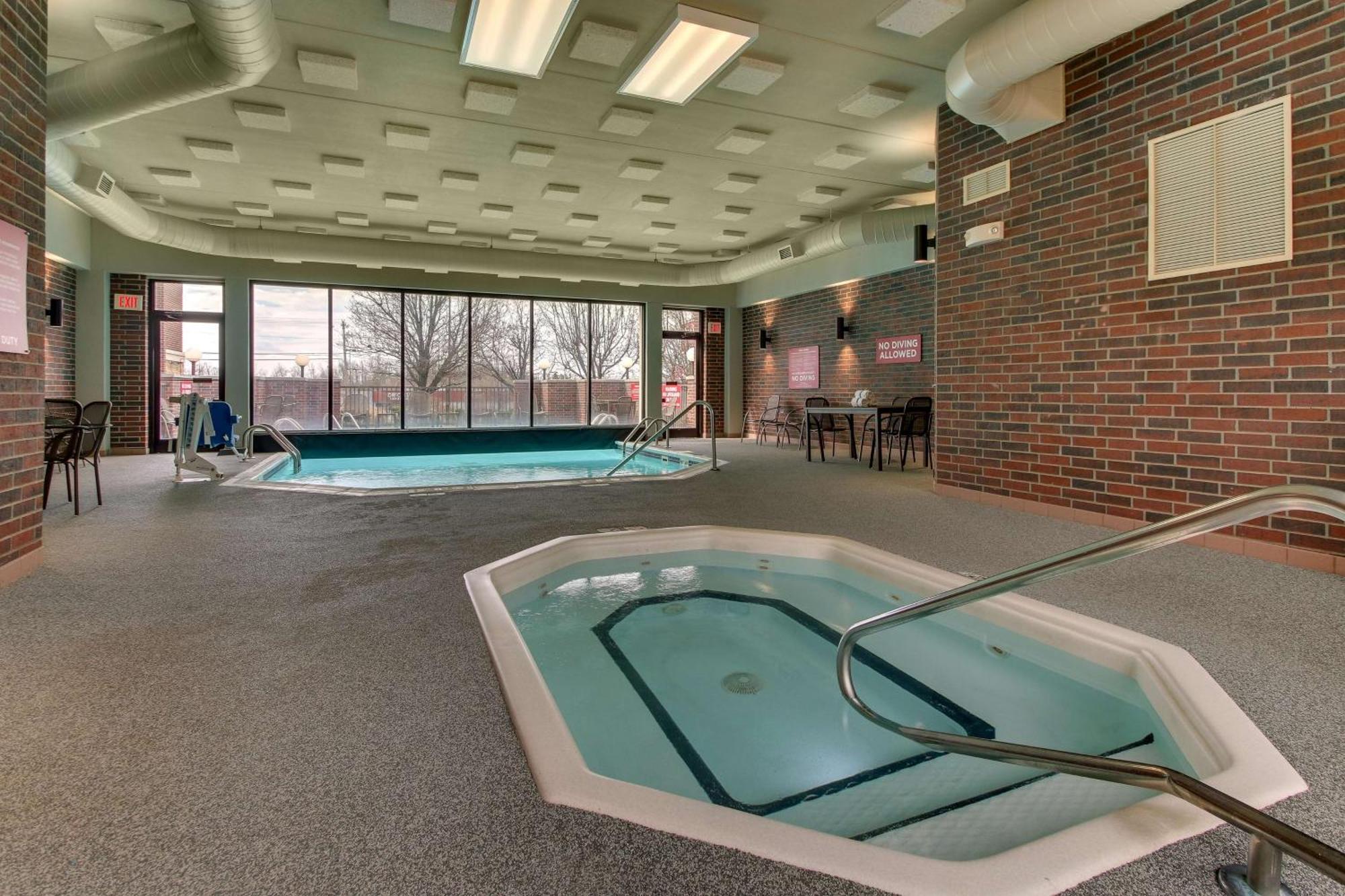 Drury Inn & Suites Poplar Bluff Buitenkant foto